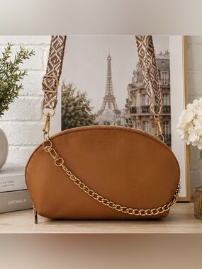 Burberry Cosmetic Bag GWP item 9.5"x 6"x 2"